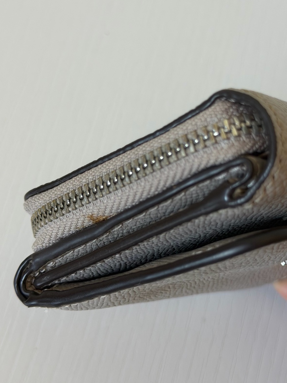 Coach Small Snap / Trifold Wallet - Picture 4 of 12